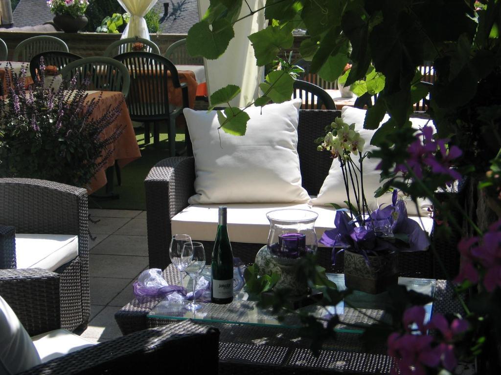 Restaurant Landgasthof Zum Wiesengrund Newel Ngoại thất bức ảnh