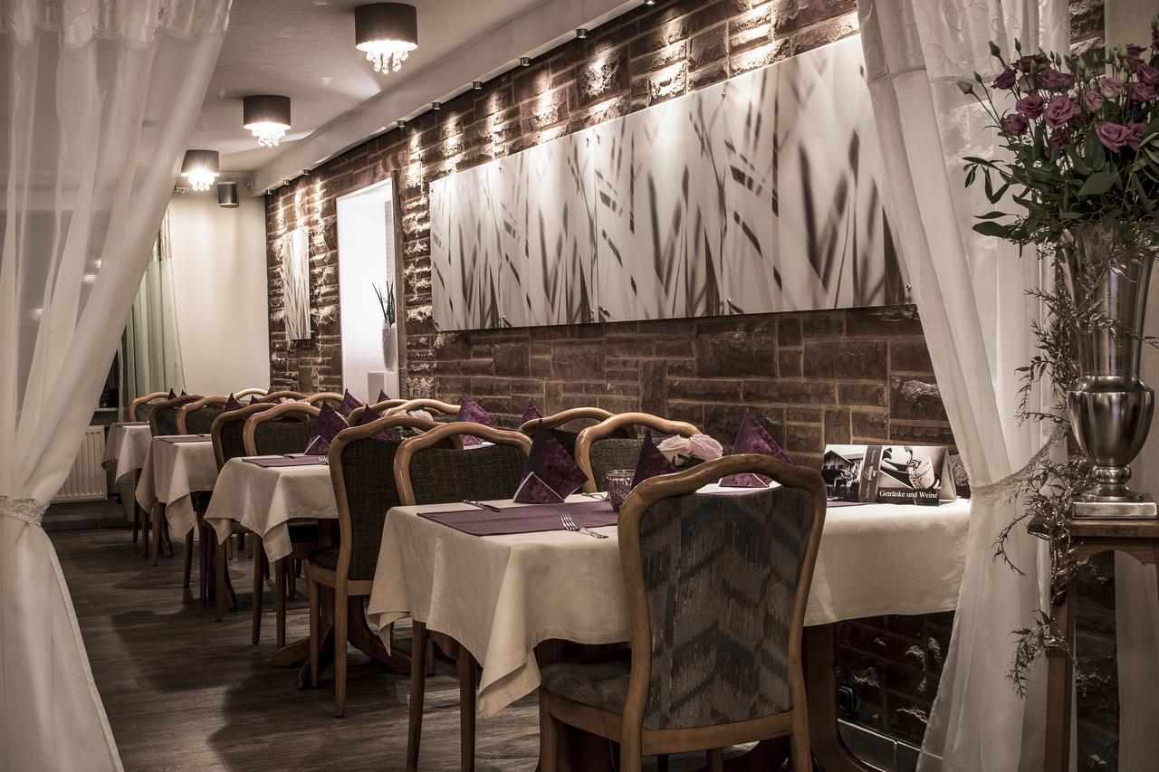Restaurant Landgasthof Zum Wiesengrund Newel Ngoại thất bức ảnh