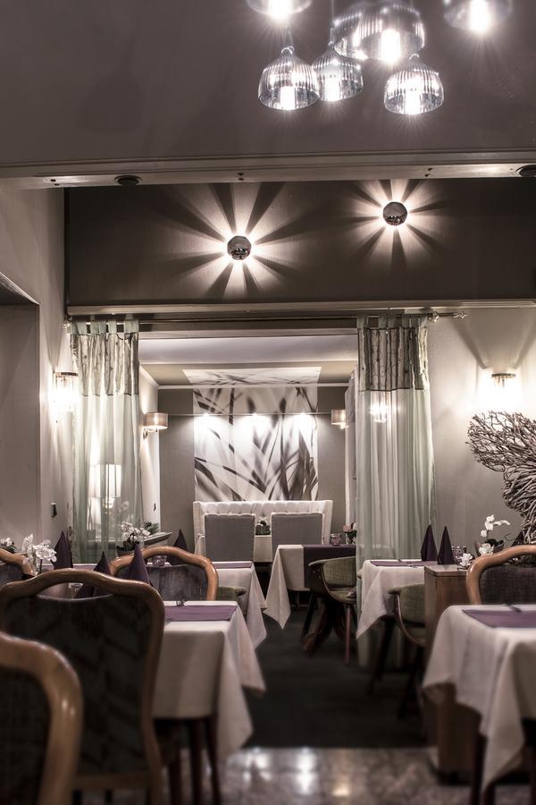 Restaurant Landgasthof Zum Wiesengrund Newel Ngoại thất bức ảnh