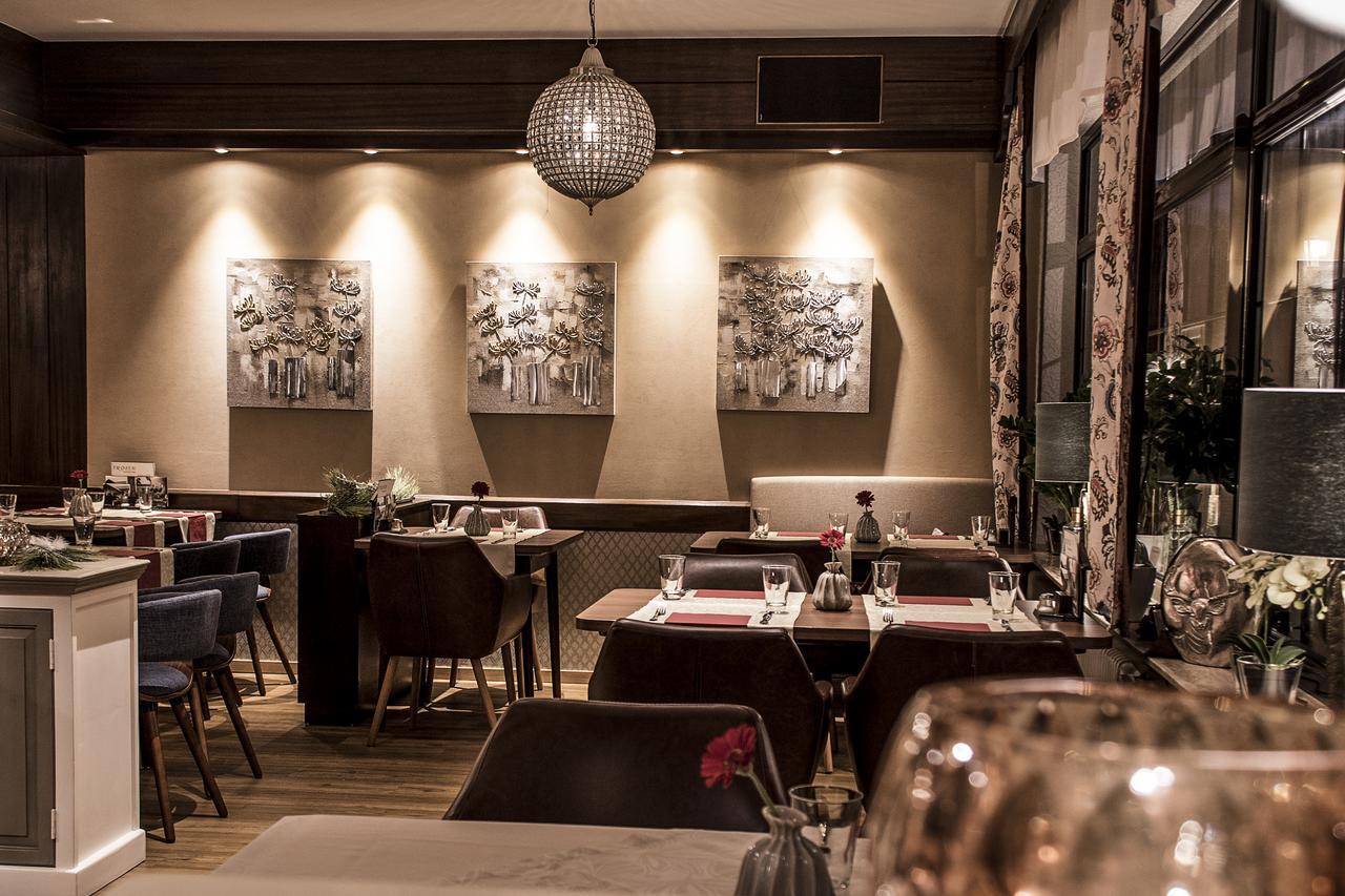 Restaurant Landgasthof Zum Wiesengrund Newel Ngoại thất bức ảnh