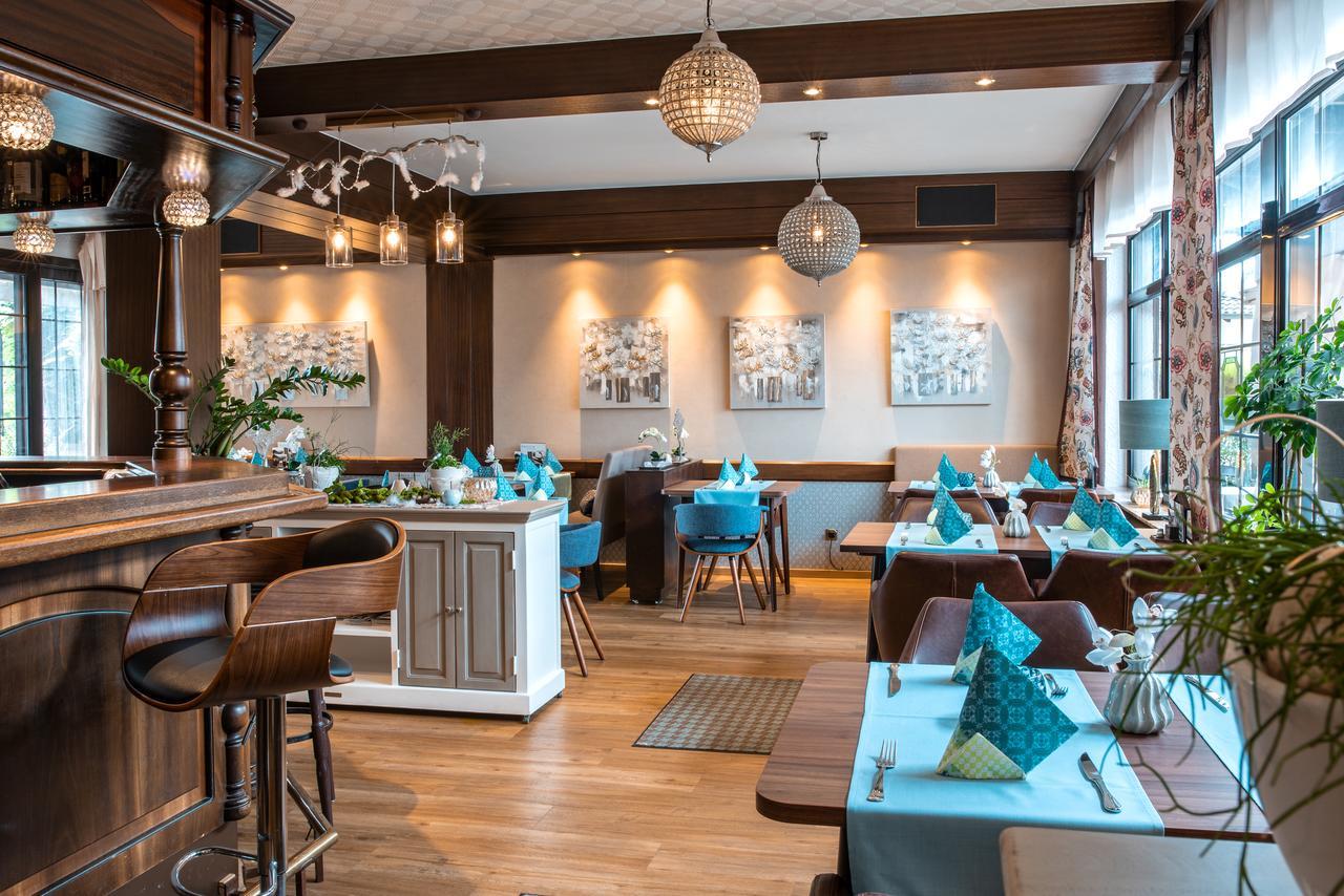 Restaurant Landgasthof Zum Wiesengrund Newel Ngoại thất bức ảnh